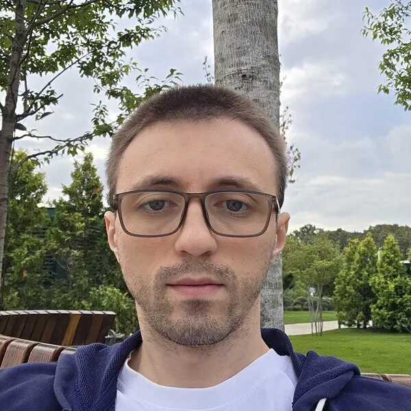 Максим